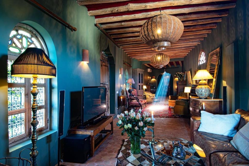 Aux Portes De Marrakech Villa Arts & Deco Avec Piscine Marrakesh Exterior photo